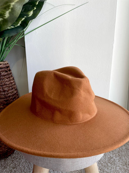 Get into Tan Fedora *AS IS*